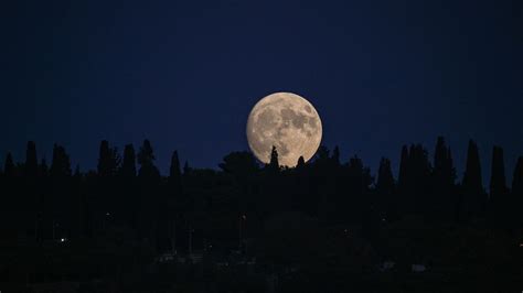 Super Blue Moon 2023: Rare Event Combines Supermoon and Blue Moon - Time News