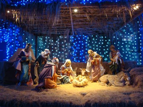 J Q Rose, Author: Merry Christmas! | Christmas nativity scene, Christmas nativity images ...