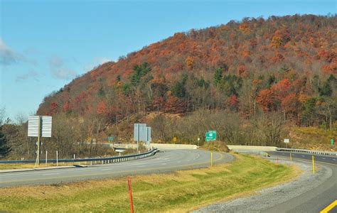 Go for a Spin to Witness Maryland Fall Foliage * Deep Creek Lake Hotel * Lake Pointe Inn