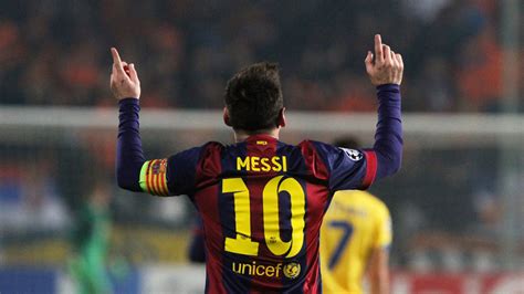 Lionel Messi sets Champions League goal-scoring record - Sports Illustrated