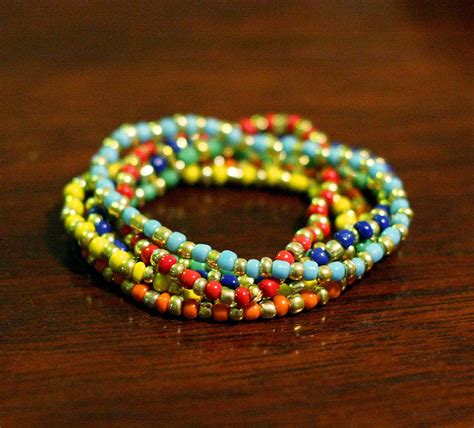 Cheap and Fluffy: DIY: Stretchy Beaded Bracelets