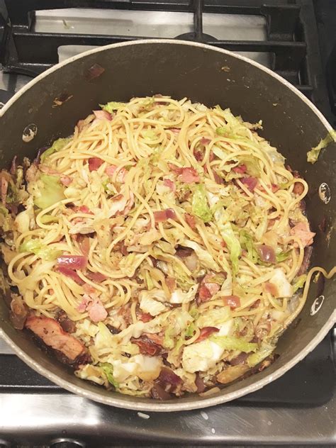 Super Quick and Healthy Bacon and Cabbage Pasta Recipe - tootiredto