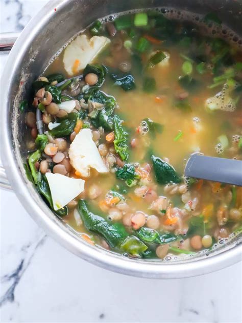 Lentil Spinach Soup - Beauty Bites