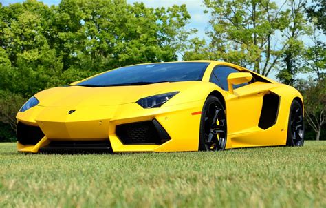 Yellow Lamborghini Aventador Roadster