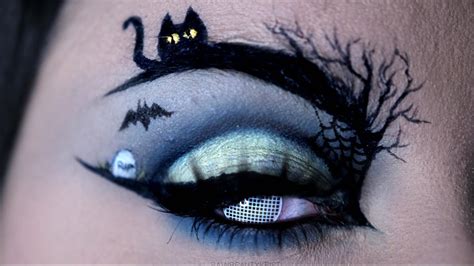 37 Halloween Eye Makeup Ideas - InspirationSeek.com