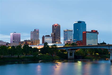 Skyline Of Downtown Little Rock At Night Stock Photo - Download Image Now - iStock