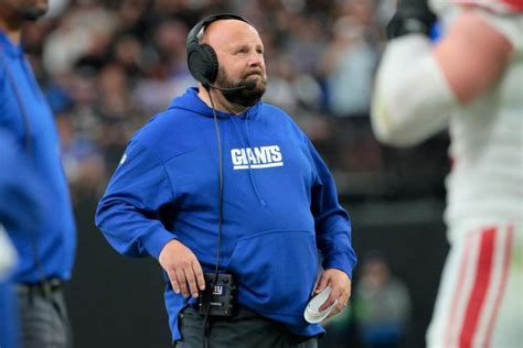 New York Giants announce the departure Of there head coach today…….