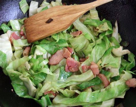 Cabbage and bacon stir-fry - CookTogetherCookTogether