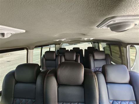 TOYOTA HIACE 12 SEATER - HyperGoRENT