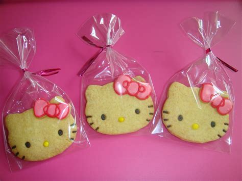 Yummy Baking: Hello Kitty Cookies