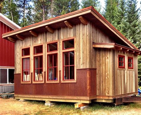 Shed roof cabin by Lost Cabin Studios, Sandpoint, Idaho | Small house, Tiny cabins, Shed roof cabin