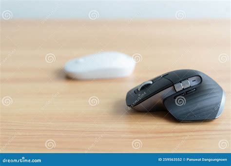 Comparison of Ergonomic Vertical Mouse and General Mouse on Desk at Workplace, Prevention Wrist ...