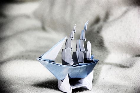 Origami Full-rigged Ship by KennyQuan on DeviantArt