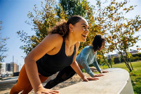 The Best Outdoor Workouts and Outdoor Exercises to Mix Up Your Routine