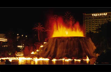 Mirage Volcano - Mirage Hotel - Artificial Volcano - Top Las Vegas Shows | RE/MAX 702-508-8262