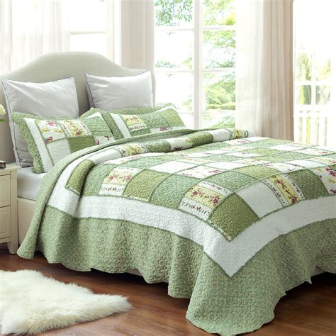 Bedsure 3 Piece Green Floral Patchwork Ruffle Full/Queen Quilt & Sham Bedding Set - Walmart.com