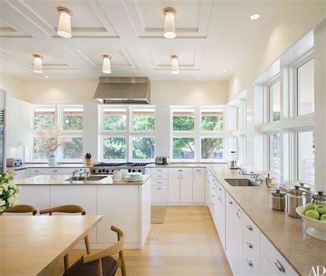 White Kitchen Cabinets Natural Light