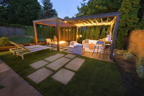 BEAVERTON, OREGON - Premier Backyard Living