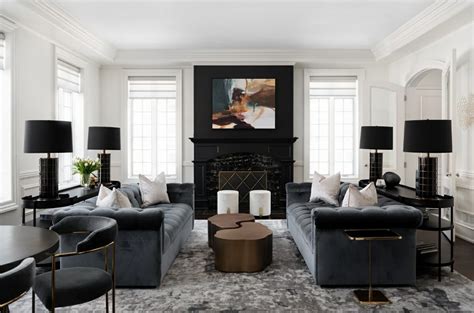 Sophisticated Black and White Living Room - Decor Magazine