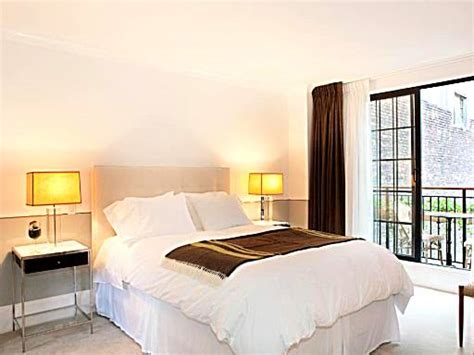 20 Hotel Rooms with Balcony or Private Terrace in New York