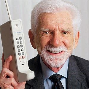 Martin Cooper, The Inventor Of The First Mobile Phone | LIST OF WORLD FAMOUS INVENTOR