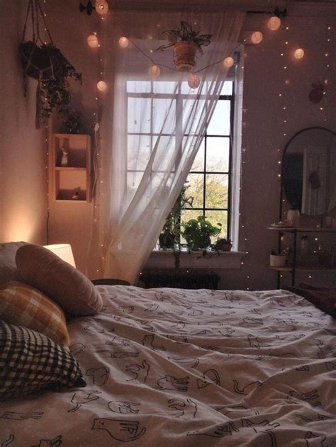 Pin by 𝓶𝓮𝓰𝓪𝓷💕 on room ideas~ | Room inspiration bedroom, Bedroom design, Aesthetic bedroom