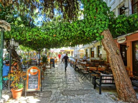 Athens Guide: The Plaka