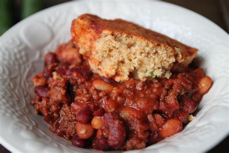 Chili Beans and Cornbread Casserole – Bran Appetit