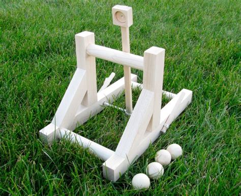 Items similar to Wooden toy catapult on Etsy