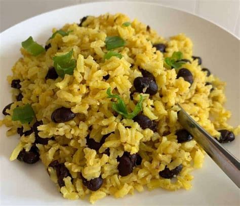 Yellow Rice With Beans - Homecooknblog