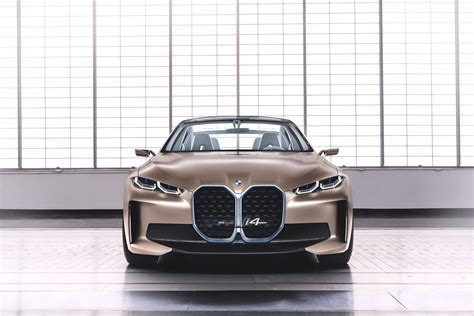 Behold! The BMW i4 Electric Concept Car Is Here And It's Got A Huge Grille - Tech