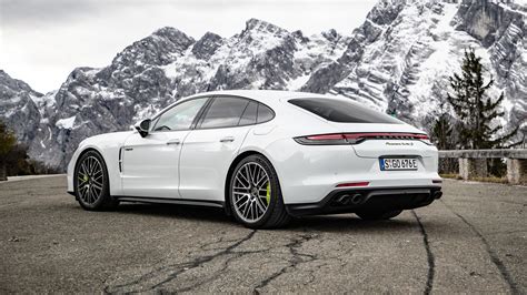 Porsche Panamera Wallpapers