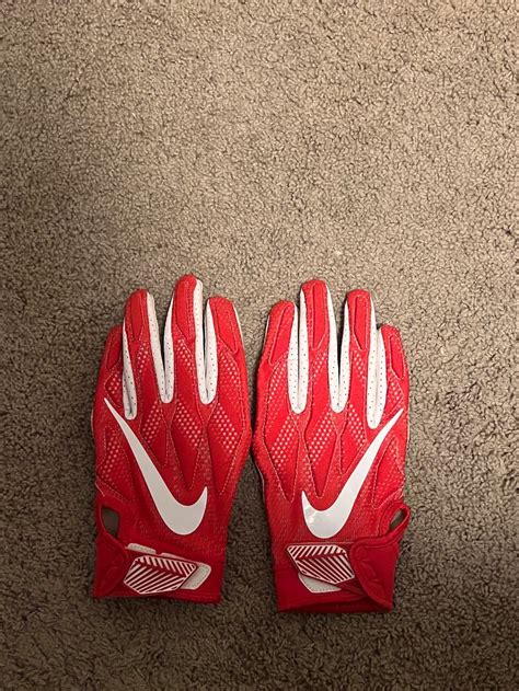 Nike football gloves | SidelineSwap