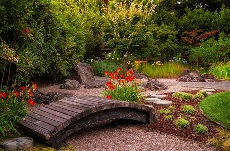 A small garden bridge for your Japanese garden | 50 Dreamy and Delightful Garden Bridge Ideas ...