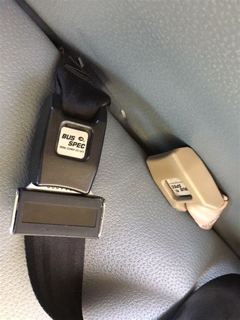 School bus accident in Tenn. puts seat belt safety back in spotl - CBS 5 - KPHO