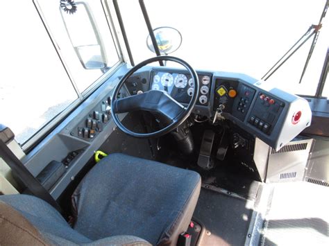 2005 International RE-300 72 Passenger School Bus - B87819 | Northwest Bus Sales, Inc