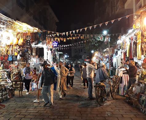 Khan El Khalili Bazaar in Cairo. Editorial Image - Image of alleyway, khalili: 161451305