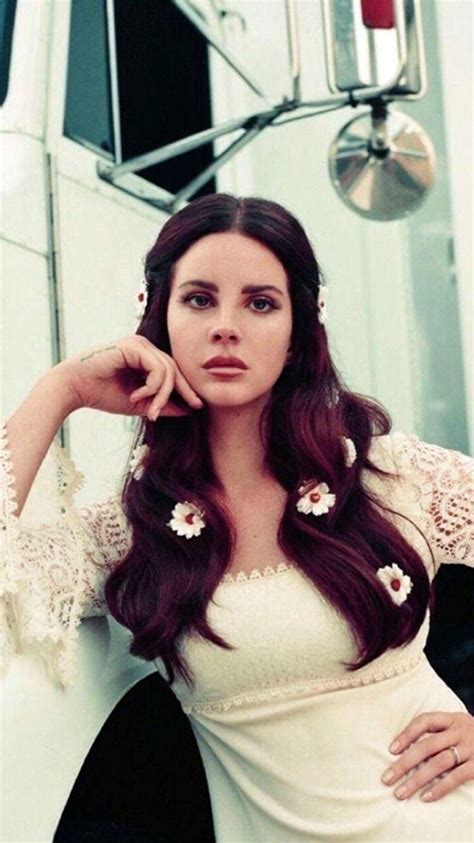 Lana Del Rey iPhone Wallpapers - Top Free Lana Del Rey iPhone Backgrounds - WallpaperAccess