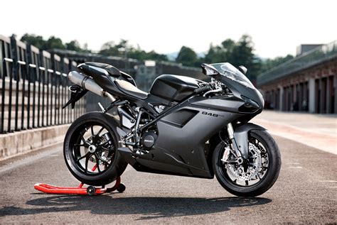 2013 Ducati 848 | Latest Motorcycle Models