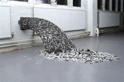 12 Stunningly Surreal Sculptures