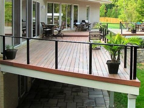 Why Choose a Glass Railing for Your Deck or Balcony | Sawyer Glass