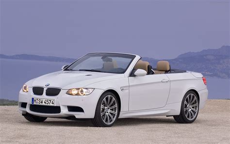 BMW M3 Convertible 2008 Widescreen Exotic Car Picture #13 of 64 : Diesel Station