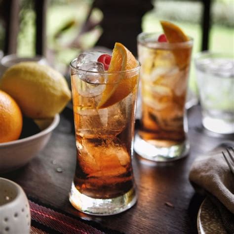 Summer Iced Tea Recipe | Absolut Drinks