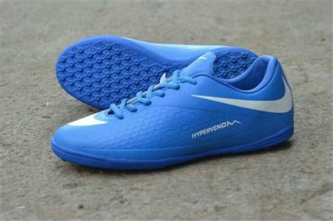 Jual sepatu futsal nike hypervenom biru / sepatu futsal nike hypervenom orange / sepatu futsal ...