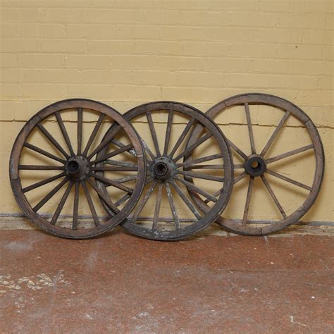 Antique Wooden Wagon Wheels | EBTH