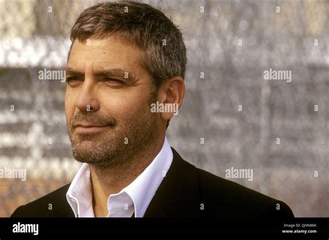 GEORGE CLOONEY, OCEAN'S ELEVEN, 2001 Stock Photo - Alamy