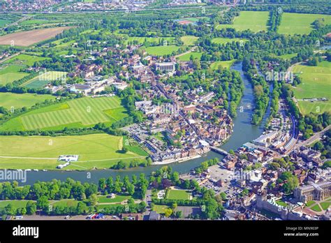 Windsor castle aerial view hi-res stock photography and images - Alamy