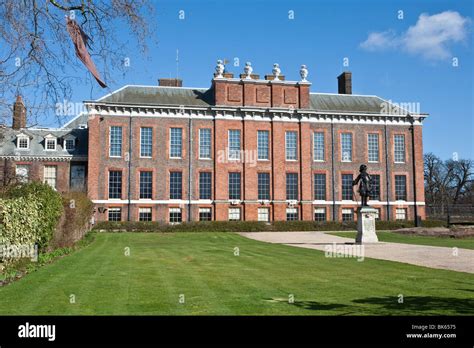 Kensington Palace, Kensington Gardens, London, England, UK Stock Photo - Alamy