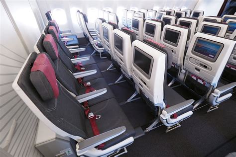 Qatar Boeing 777 300er Interior