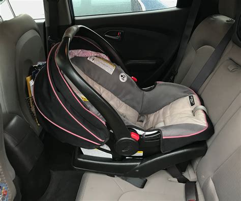 How to Properly Install an Infant Car Seat : 8 Steps (with Pictures) - Instructables